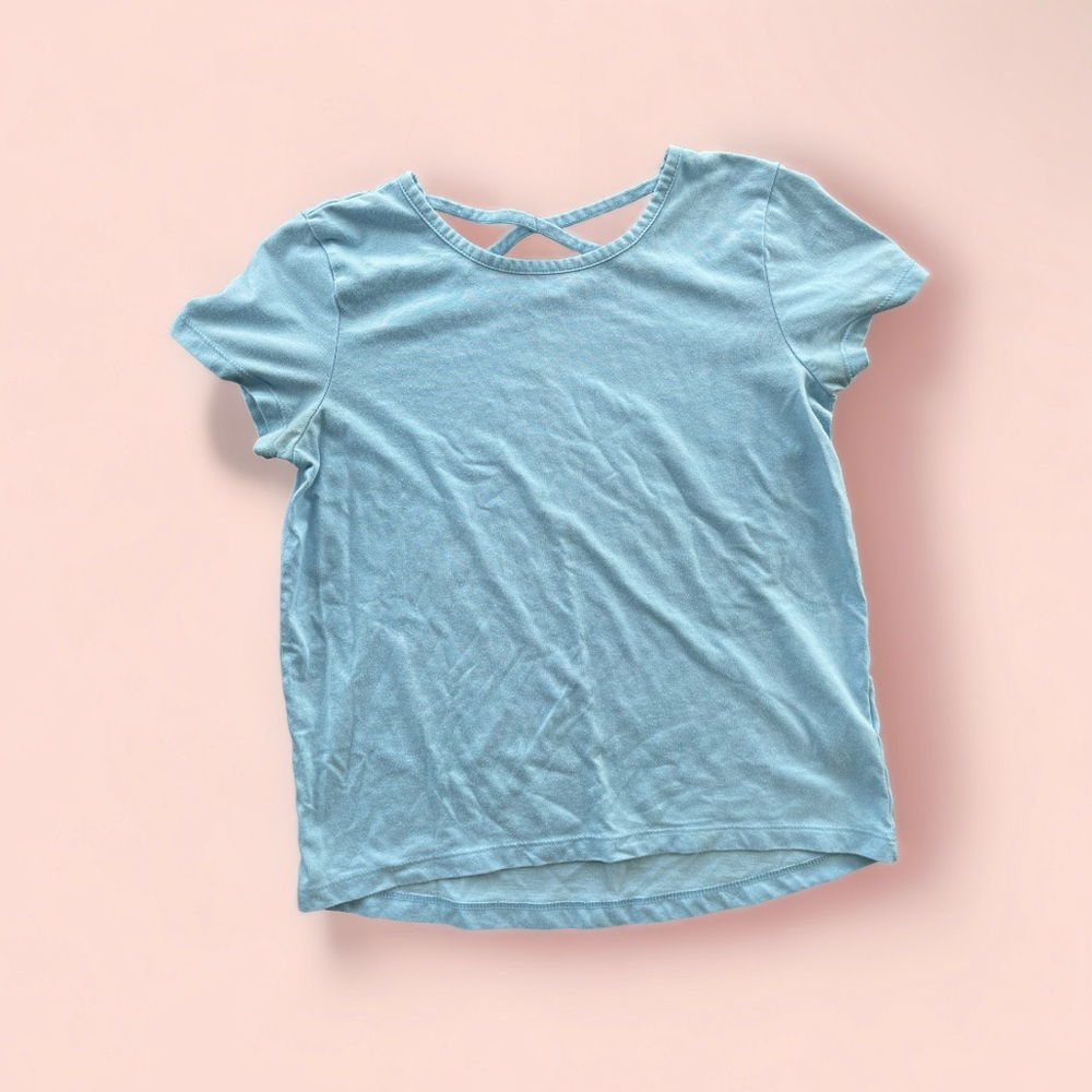 OLD NAVY SOFTEST TEE WITH CUT DESIGN ON UPPER BACK